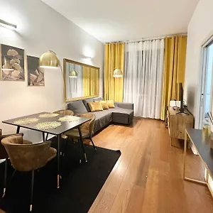 Cozy , Milan Italy